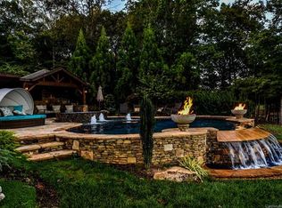 185 Whippoorwill Rd, Mooresville, NC 28117