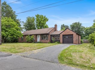 15 Loopley St, Ludlow, MA 01056