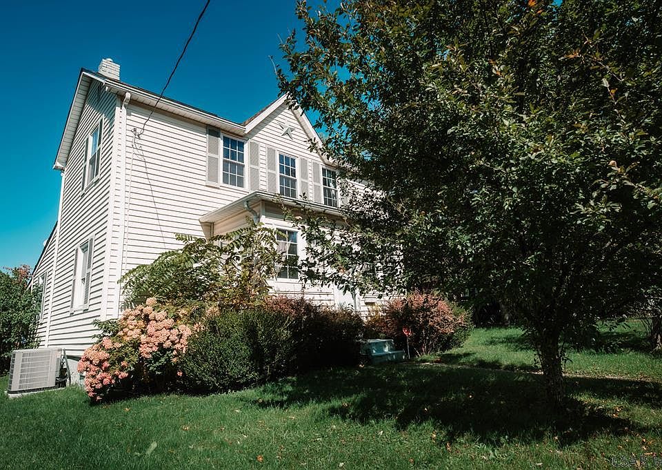 1st image of 433 E Brown St