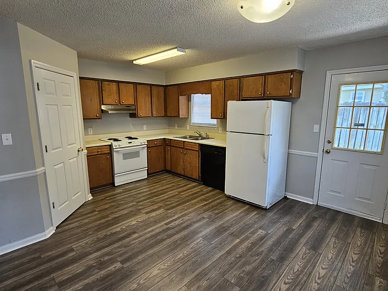 2904 Callaway Cir — Photo 5