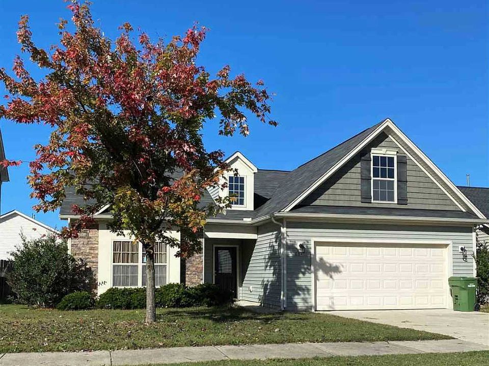 1st image of 634 Monterey Pine Dr