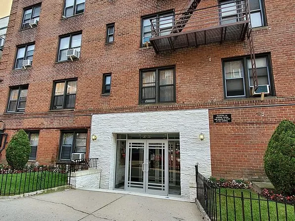 64-48 Booth St #4D, Rego Park, NY 11374