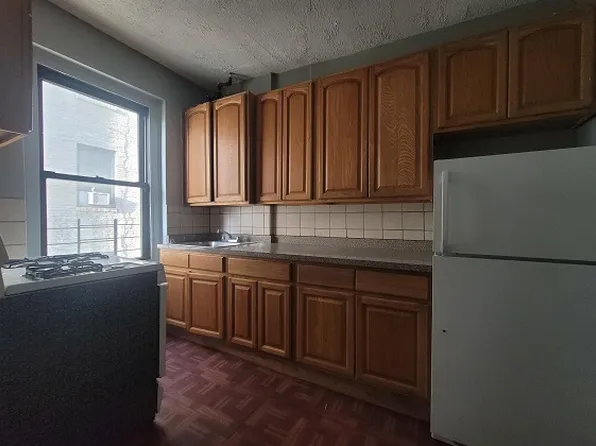 21-68 35th Street image 1 of 6