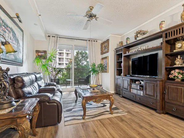 1 TOWERS PARK LN #213, San Antonio, TX 78209