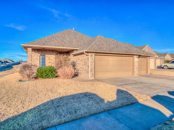 17717 Sky Ct, Edmond, OK 73012