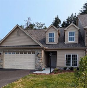 451 Eton Dr, Unity Township, PA, 15601