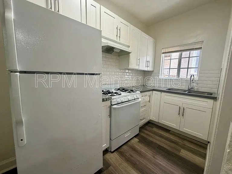 904 S Catalina St #4 — Photo 3
