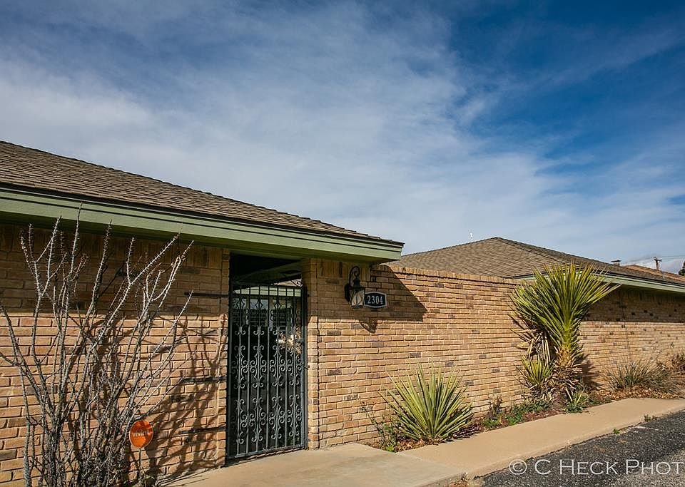1st image of 2304 Maxwell Dr