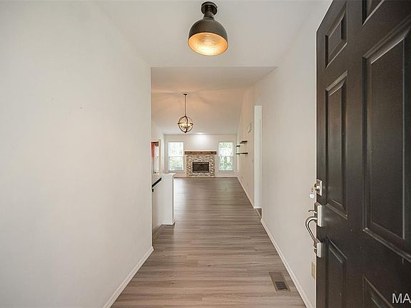 3rd image of 4437 Forest Dale Dr