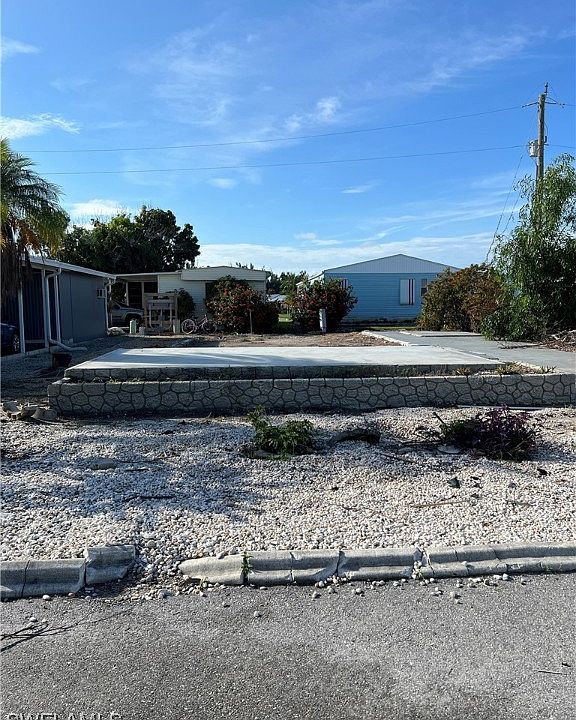 1st image of 4907 Gulfgate Ln