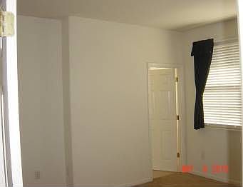 4th image of 955 Marvin Gardens Way