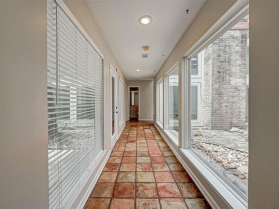3rd image of 11910 Pebble Rock Dr
