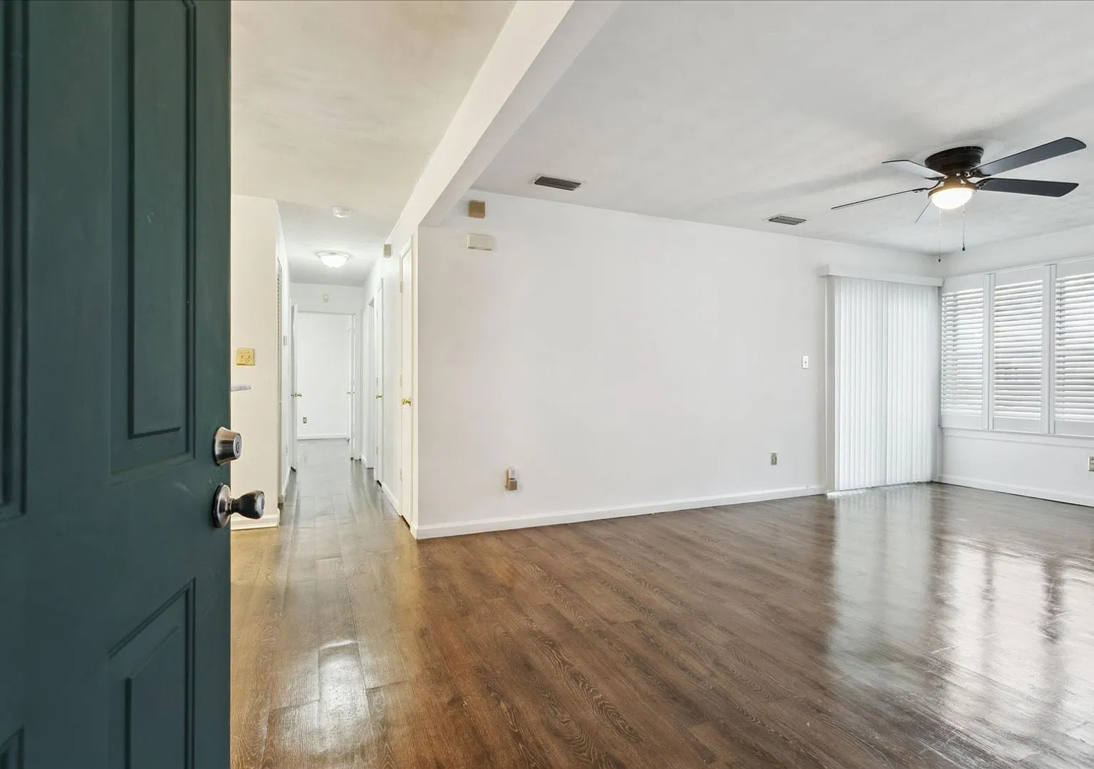 3959 Horse Run Glen — Photo 2