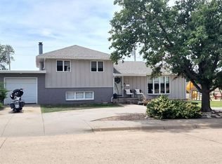 104 E 22nd St, Hays, KS 67601