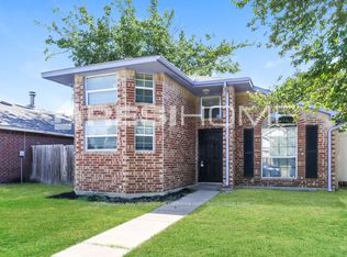 2312 Cablewood Cir, Dallas, TX 75227