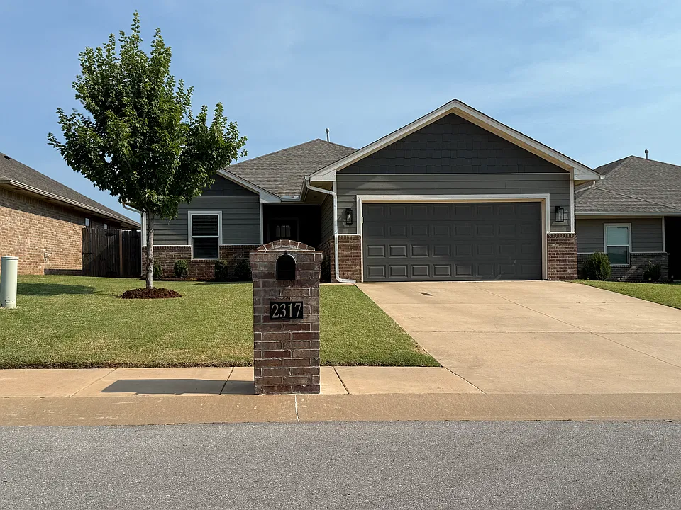 2317 Fallview Dr