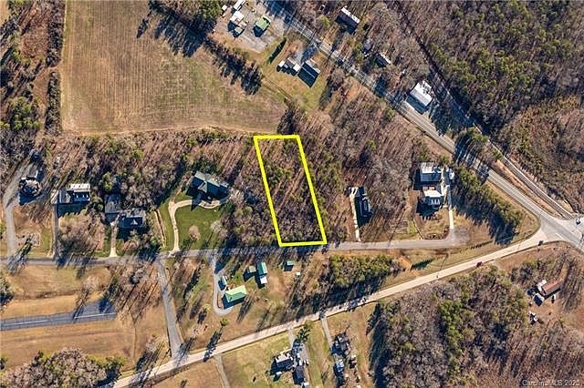 2nd image of 150 Aviation Ln