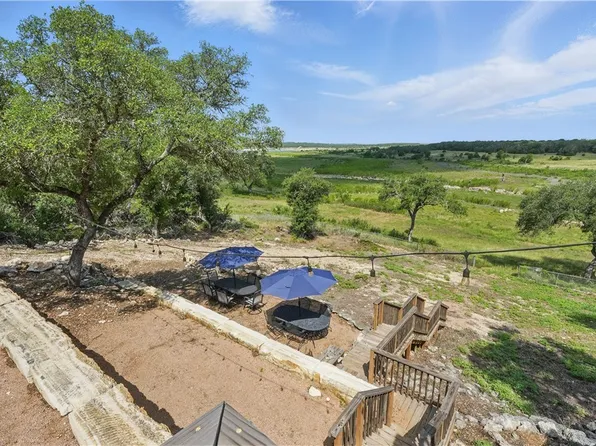 205 Bravo Rd, Canyon Lake, TX 78133