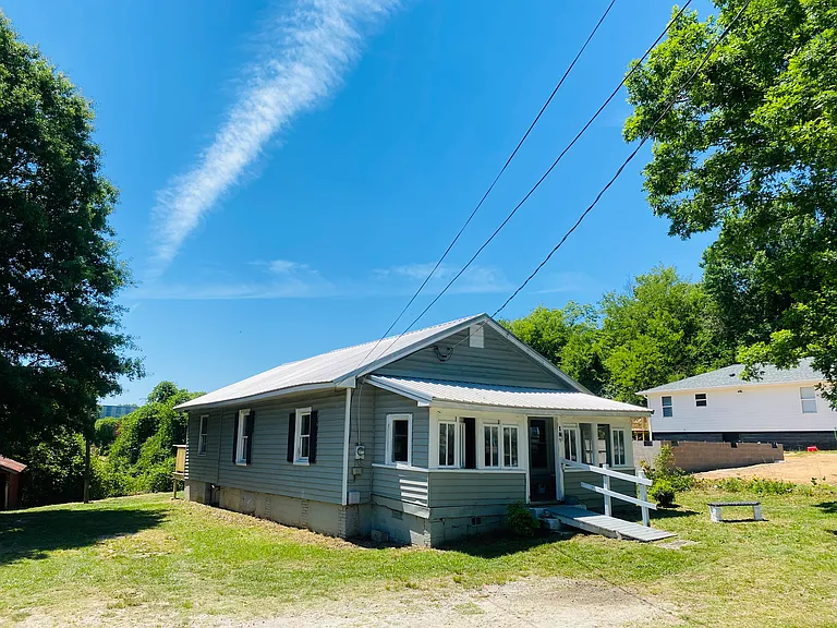 189 Elberton St — Photo 11