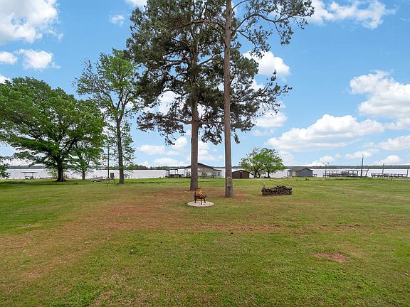 5th image of 22168 Sportsman Dr