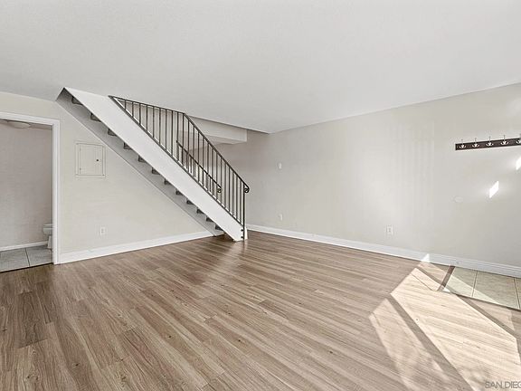 3rd image of 1321 Greenfield Dr Unit 16