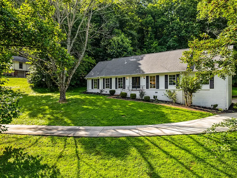 6616 Valley Dr — Photo 6