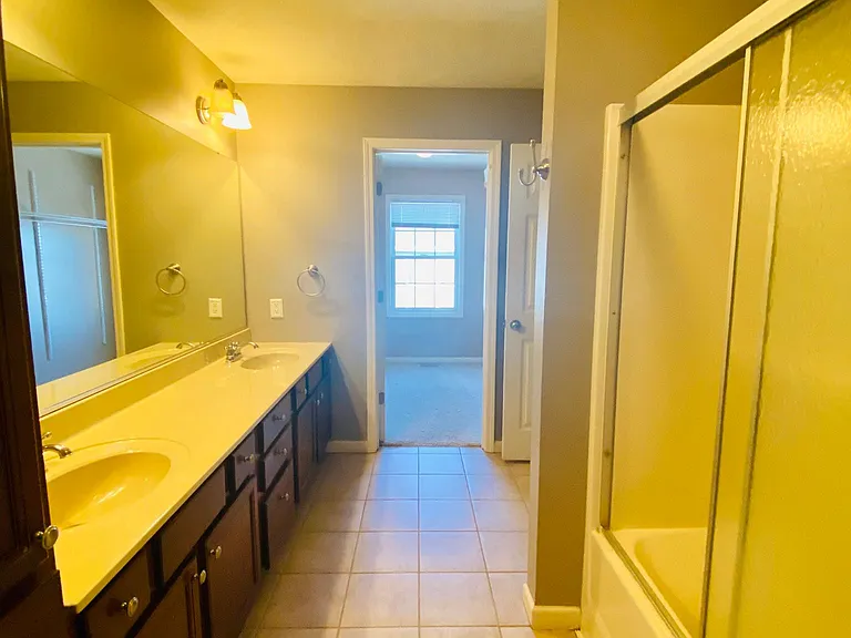 1112 Ekstam Dr #4 — Photo 16