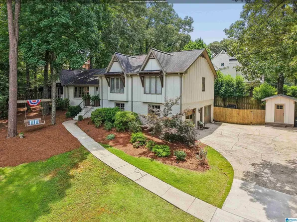2525 Brook Water Cir, Vestavia, AL 35243