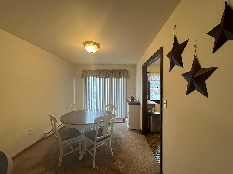 124 Stuart Ave #B — Photo 9