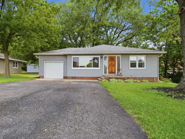 5414 N University St, Peoria, IL 61614