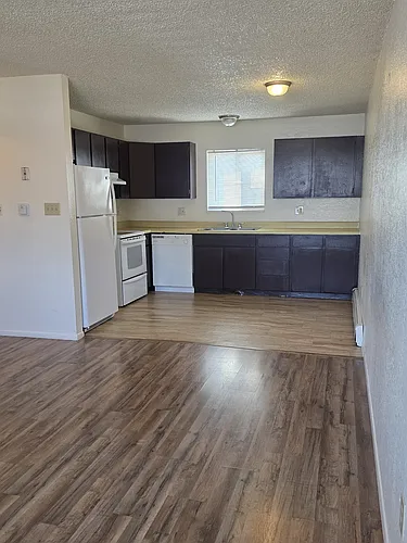 2543 Grand Ave #1 Photo 1