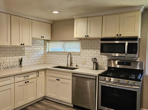 4725 Parker Ave, Sacramento, CA 95820