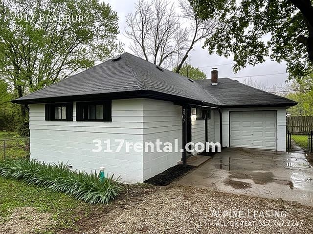 1st image of 2917 E Bradbury Ave