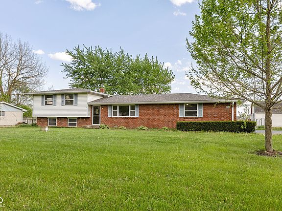 2nd image of 8233 E Thompson Rd