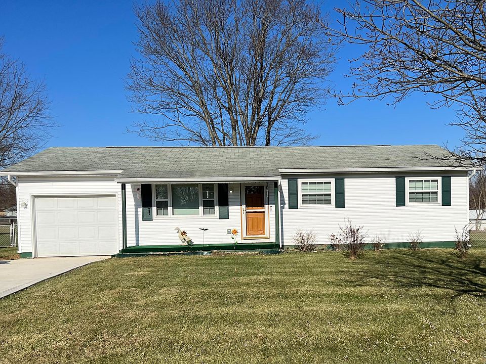 1st image of 2635 Meadow Ct NE