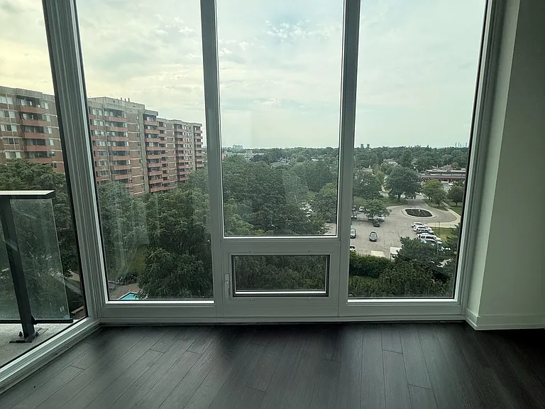 4010 Eglinton Ave W #803 — Photo 8