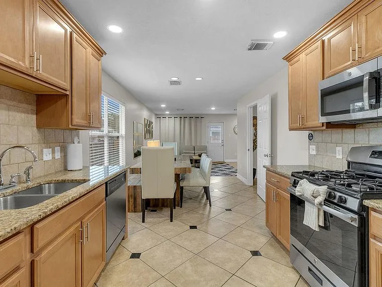 746 Cape Cottage Ln — Photo 17
