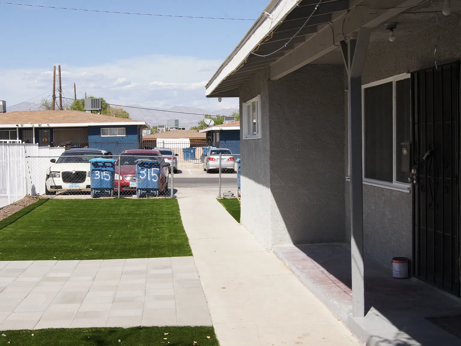 2 bed, 823 sqft, $1,150 — Photo 2