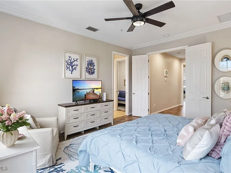 11908 Izarra Way #7005 — Photo 16