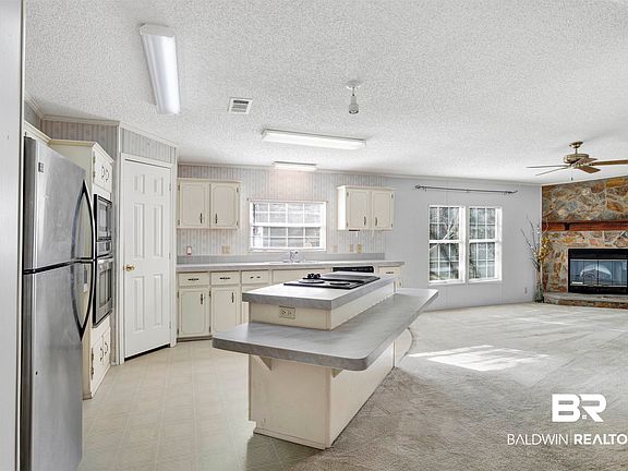 4th image of 1216 Ridgewood Dr