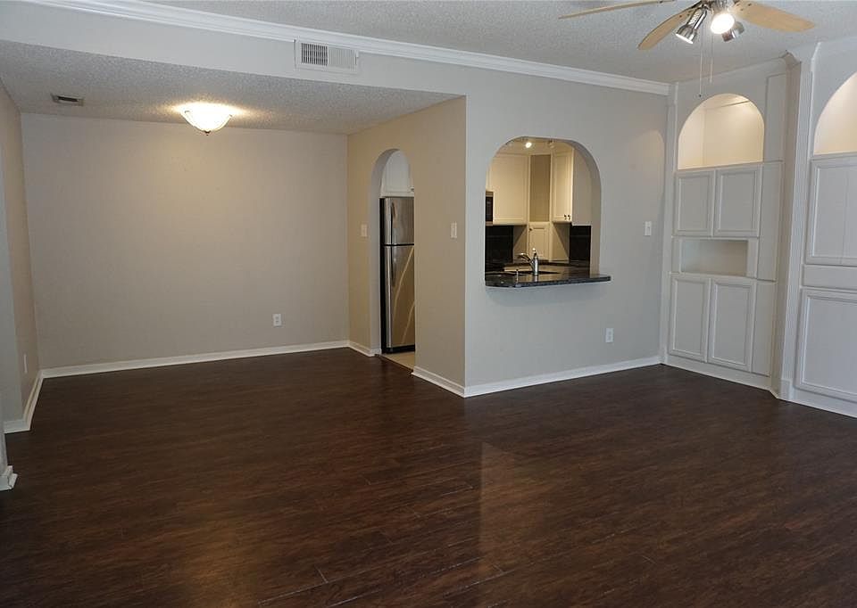 Spacious open floorplan.