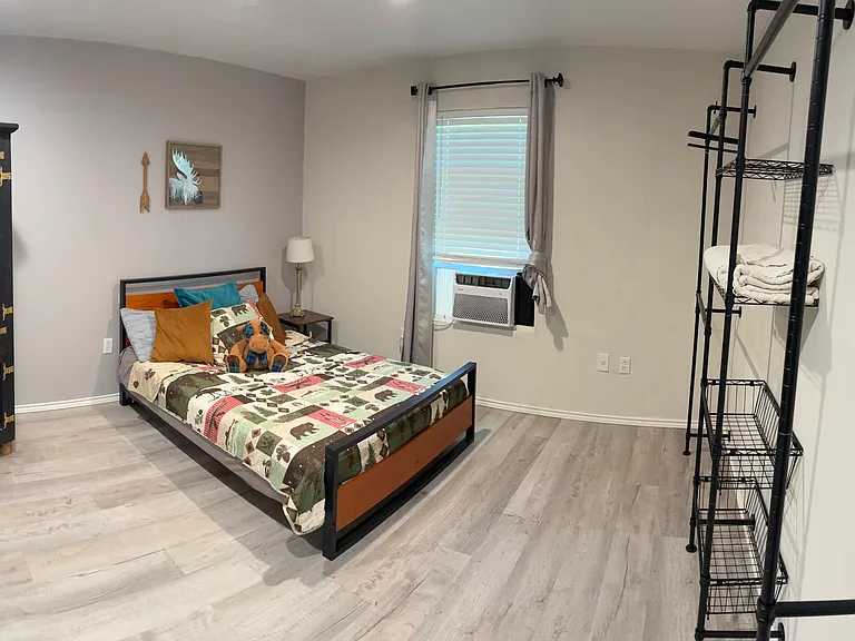 5833 FM 1652 — Photo 3