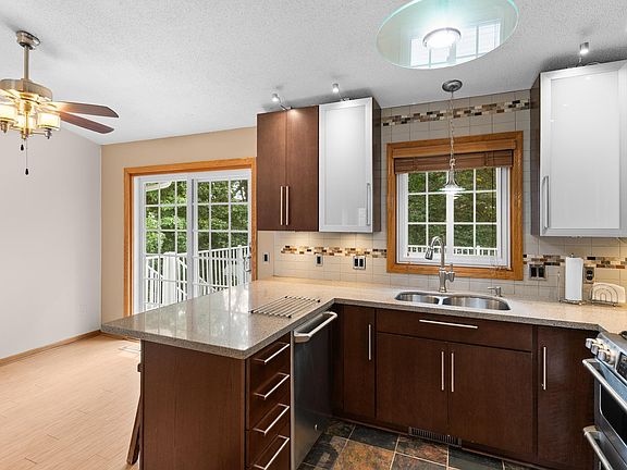 5th image of 3111 Joyce Ct