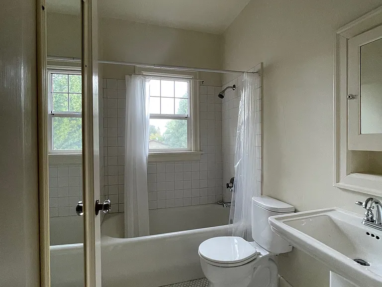 816 SE 29th Ave #303 — Photo 12