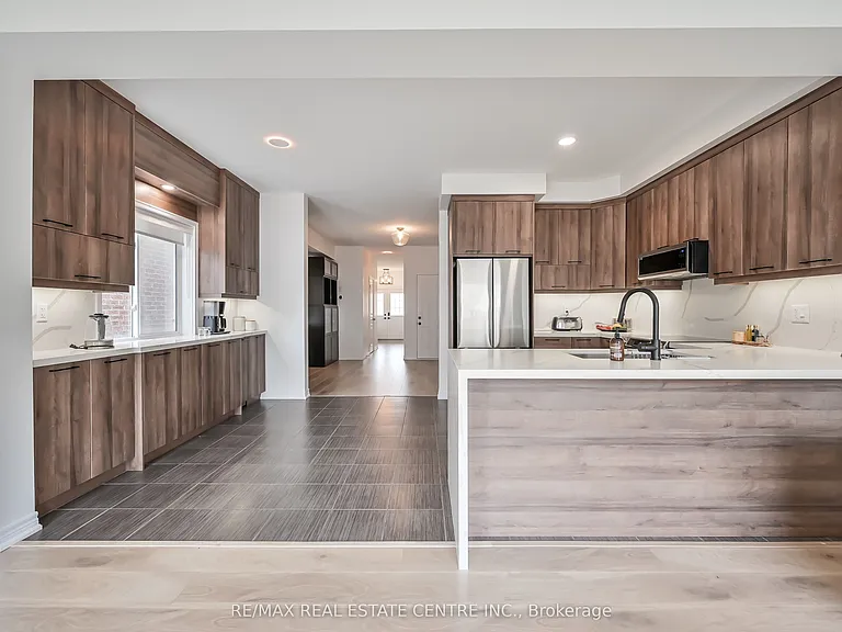226 Lormont Blvd — Photo 9