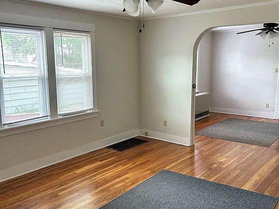 4th image of 147 E Frederick St