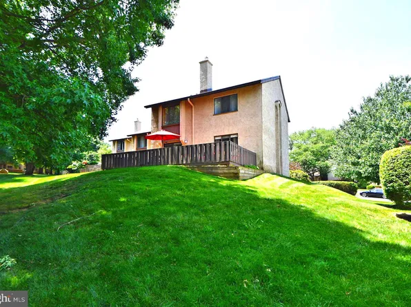 144 Golf Club Dr, Langhorne, PA 19047
