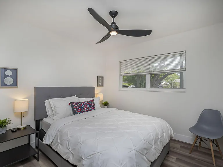 1065 SW 4th Ter #1065 — Photo 9