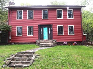 100 Park Ridge Dr, Shickshinny, PA 18655