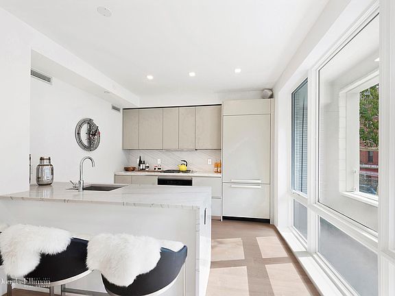 2nd image of 355 E 19th St #4